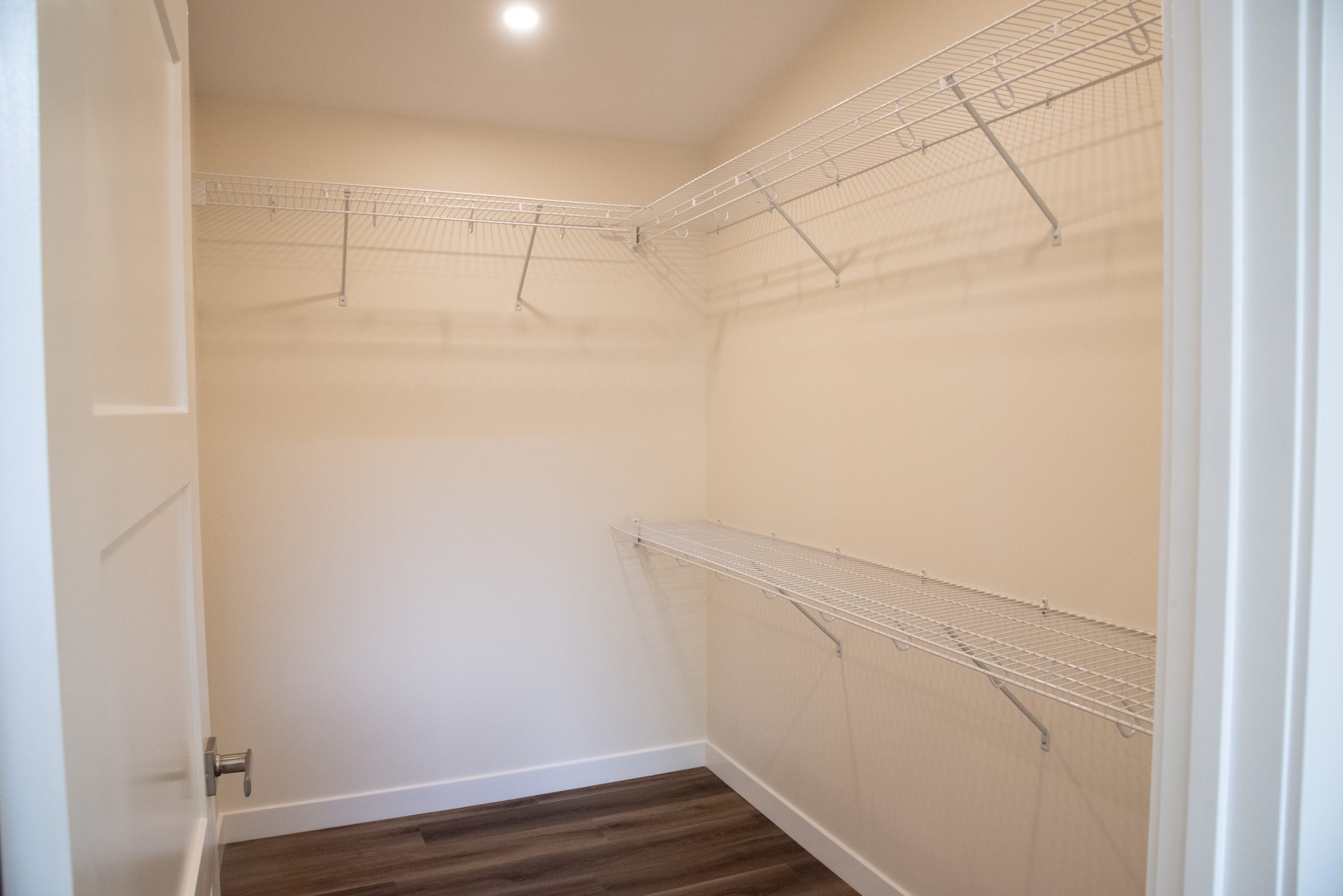 Pembina_RTM_Master Closet_01